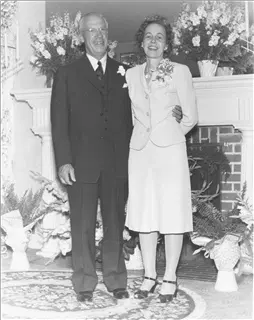 small_lois-matt 1944.webp